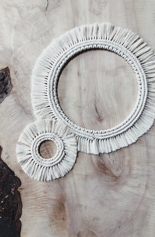 Learn Macrame with this easy Home Decor Project pattern download. 