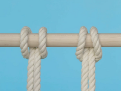 How do you tie a Reverse Lark's Head knot?